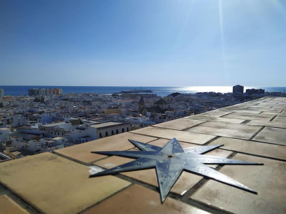 Espectacular Piso En La Misma Plaza Del Mentidero. Apartment Cadiz Bagian luar foto